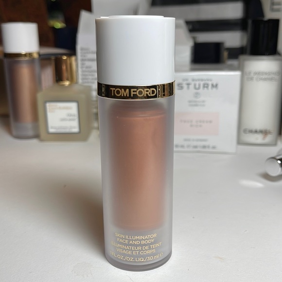 Tom Ford skin Illuminator Face and Body 01 Gilt Glow